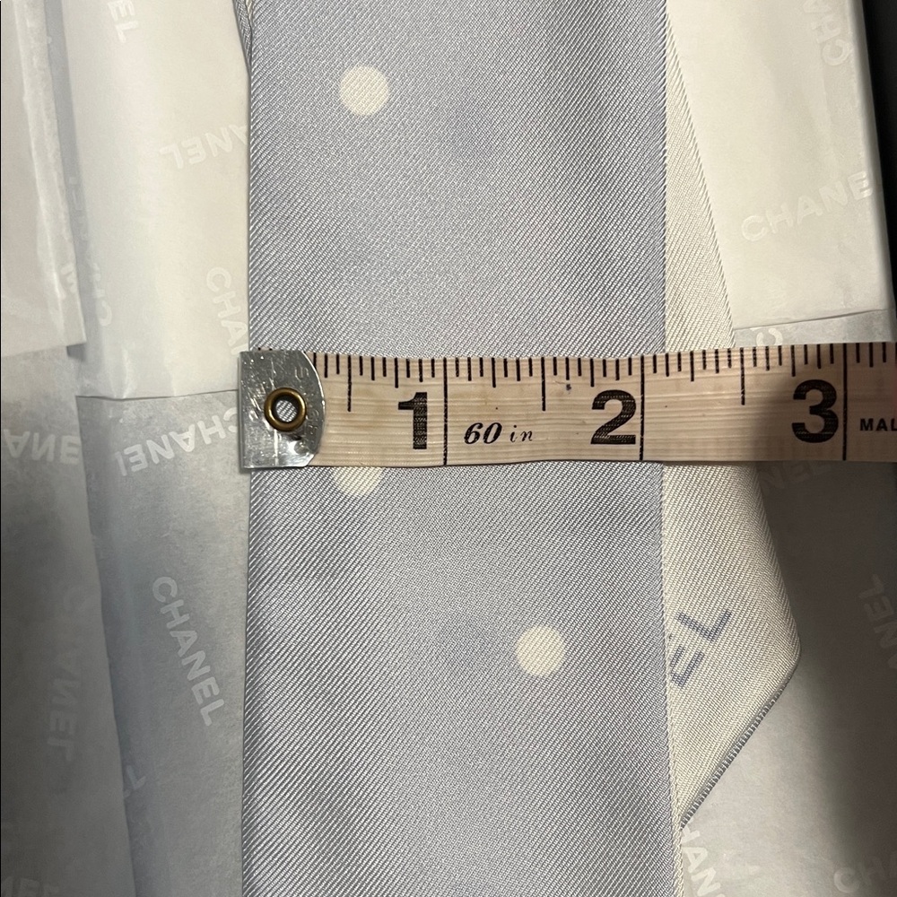 SALE❗️Pre-owned Authentic Chanel Bandeau scarf - Picture 11 of 12